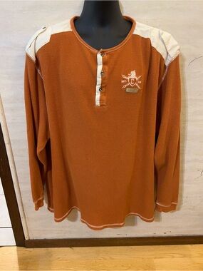 COOGI Men's Long-Sleeve Waffle Henley in Rust